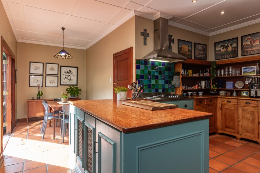 6 Bedroom Property for Sale in Newlands Western Cape